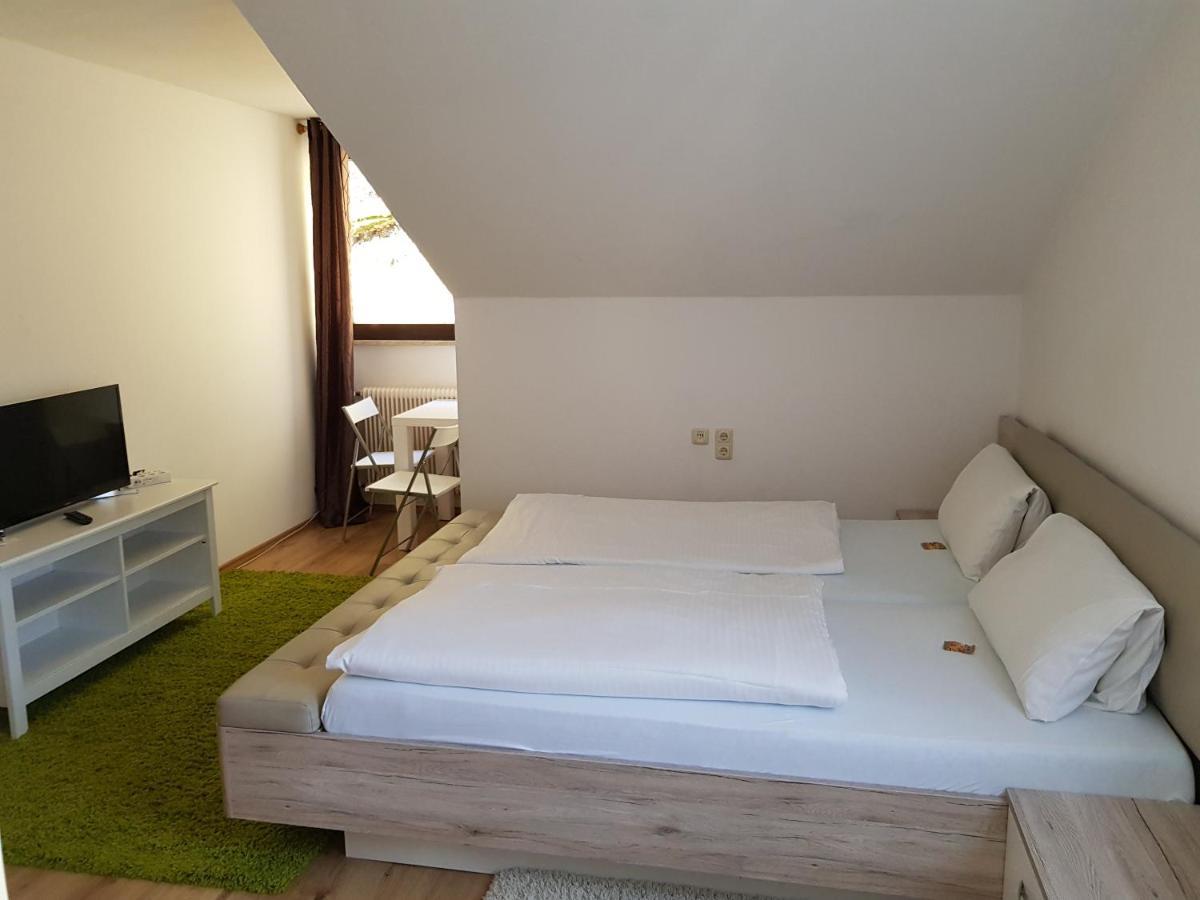 Pension Hofer Bad Berneck im Fichtelgebirge Extérieur photo